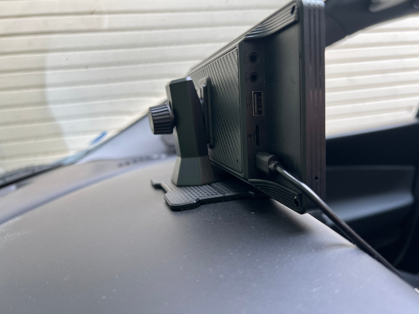 Apple carplay & android auto näyttö