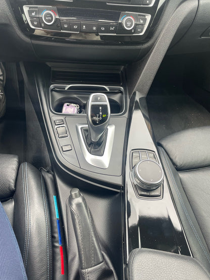 BMW  F30 F31 F32 F36 keskikonsoli paneeli
